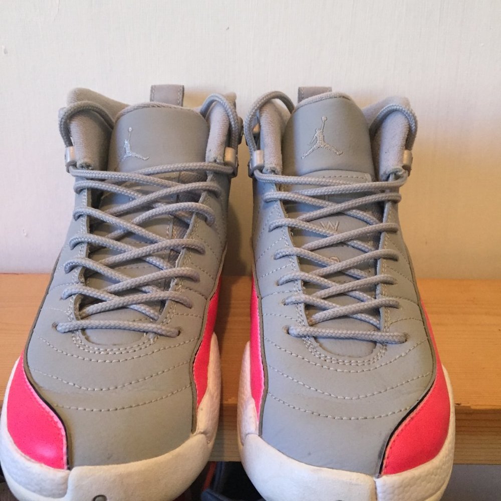 Jordan 12's